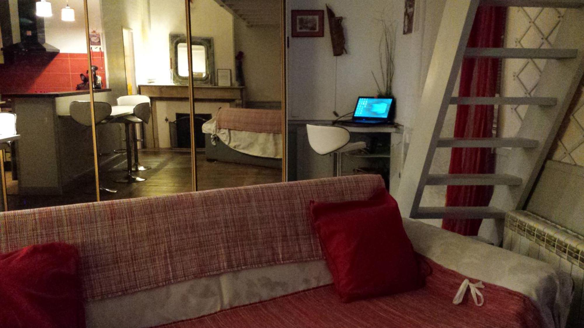 Coquet Studio En Mezzanine Nuit Pour 2 Personnes Сен-Жірон Екстер'єр фото